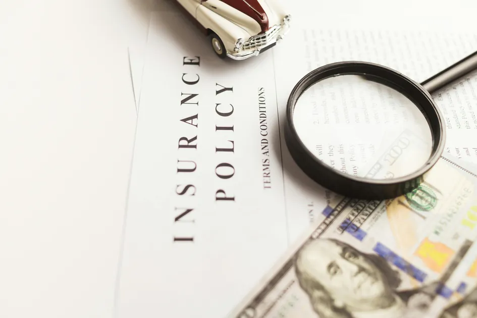 Car accident checklist Canada — 10 steps from safety to filing insurance claim