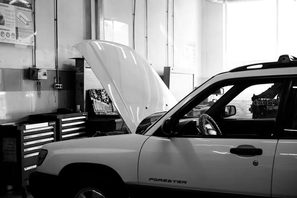 Salvage vs rebuilt title in Canada — what each means, impact on value and insurance
