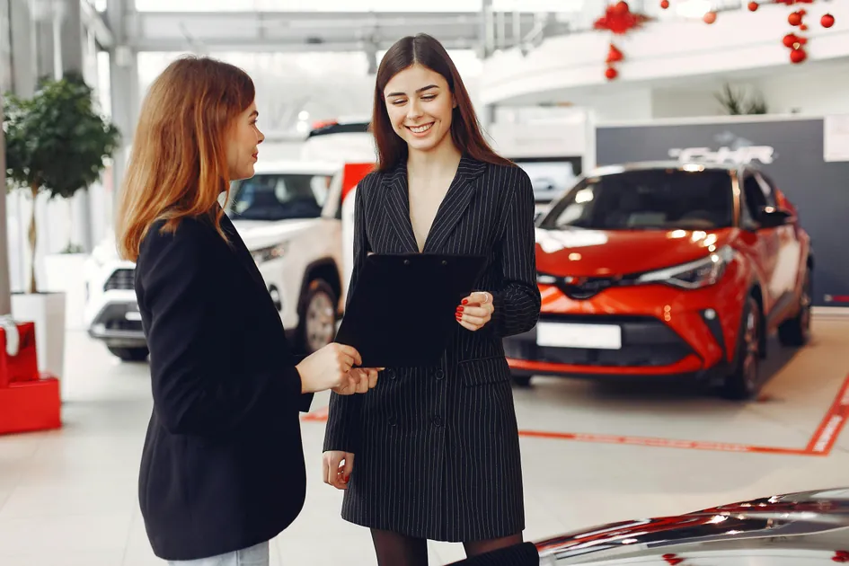 How to maximize your car trade-in value in Canada — dealer negotiation tips, timing strategies, and market data
